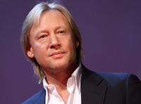 Дмитрий Харатьян