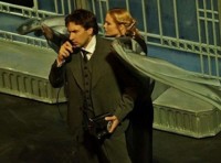 Двое на качелях