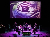 Шоу музыки, света и песка Моцарт-Драйв