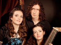 Звучанье струн приветных