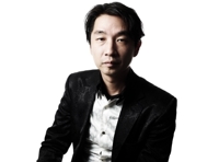 Akira Yamaoka with orchestra