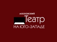 За закрытыми дверями