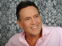 Ренат Ибрагимов «Дарите женщинам цветы»