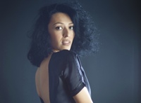 Нани Ева (вокал) и ее группа