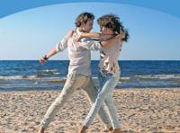 Приглашаем вас  на вальс